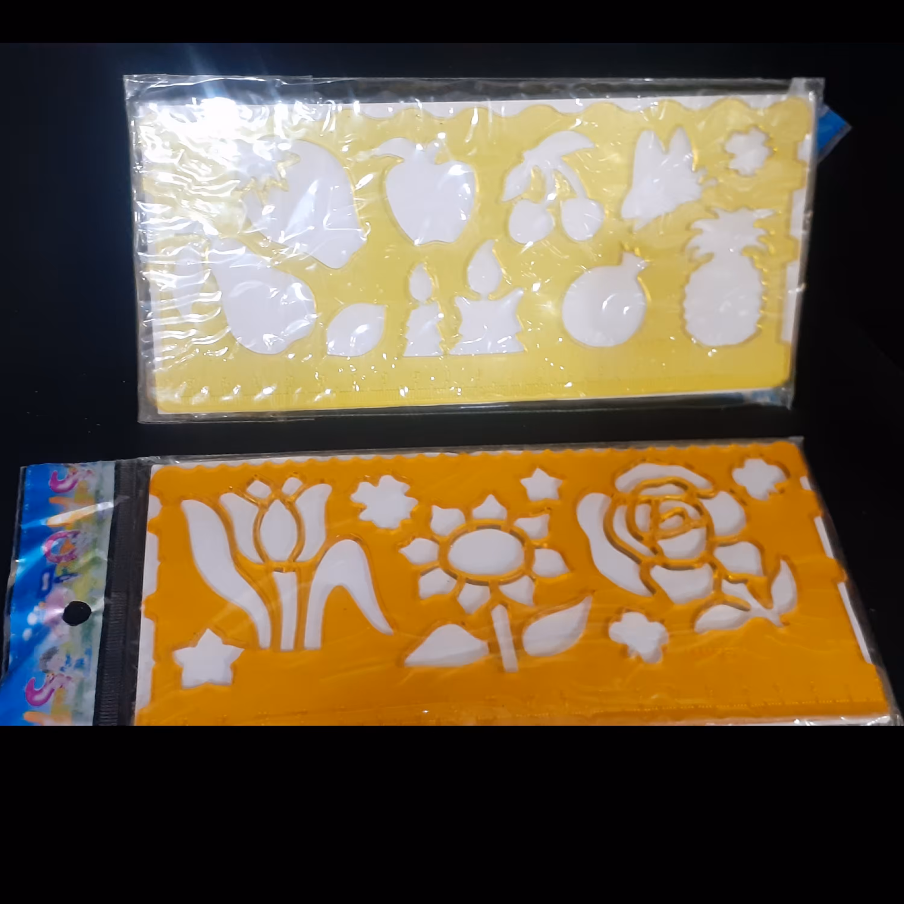 خط کش دو قلو طرح میوه  و گل