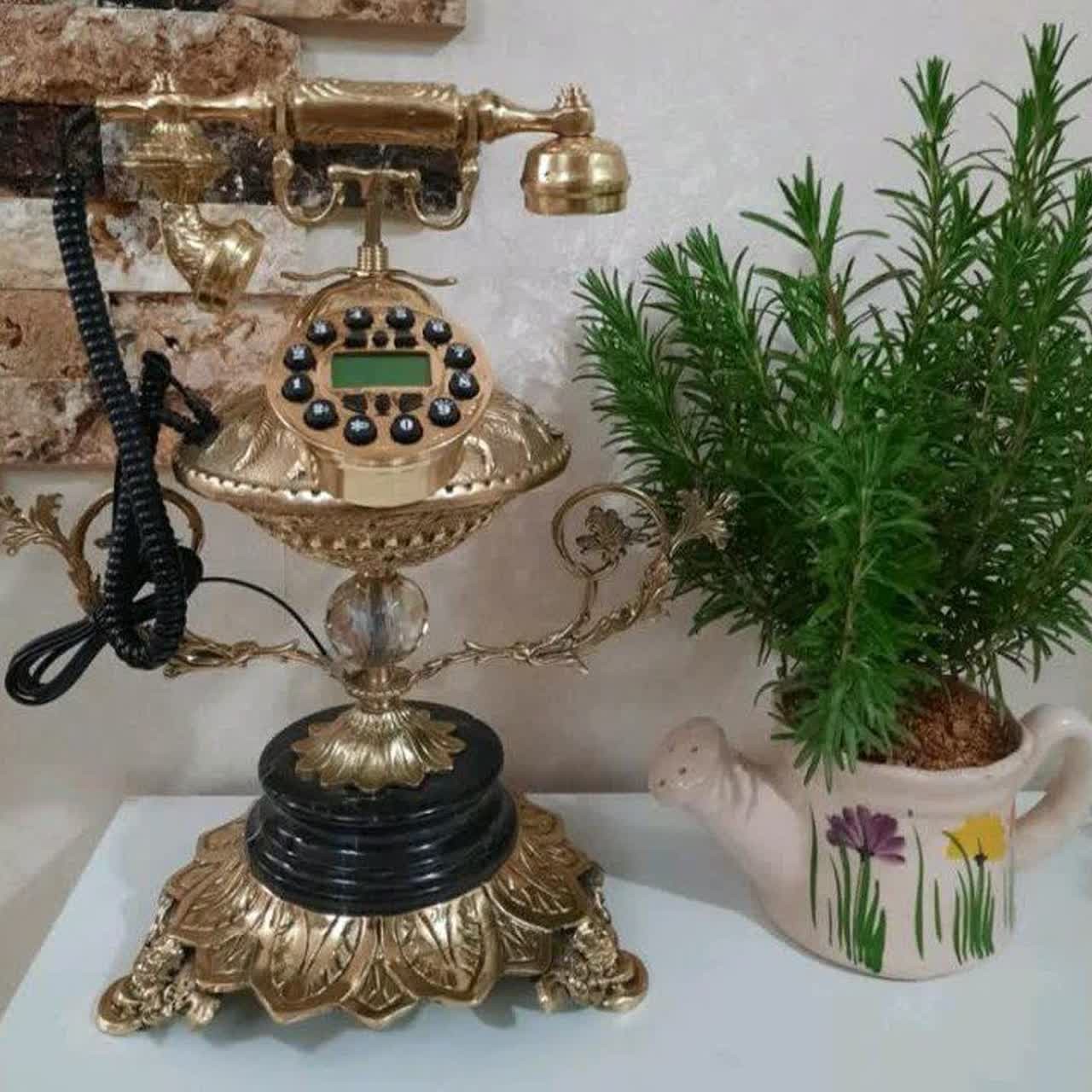 تلفن برنزی پایه دار