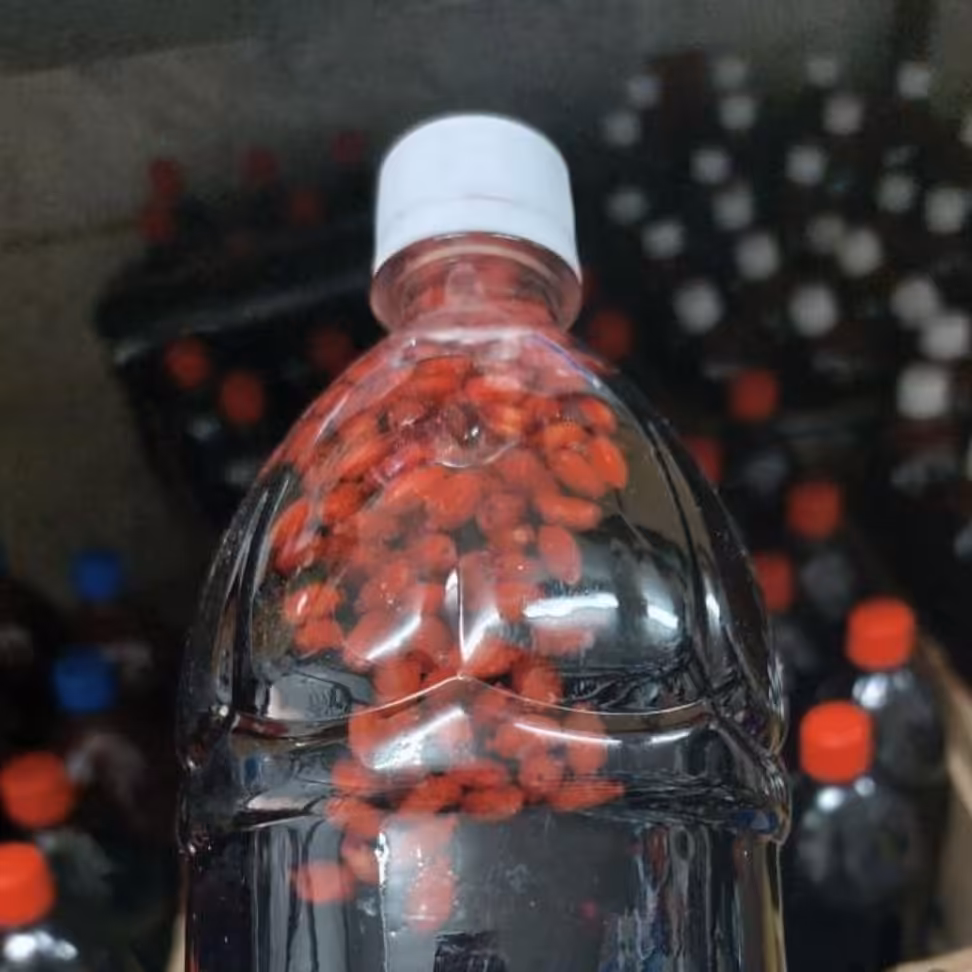 آب زغال اخته ارگانیک و تازه 1.5 لیتری