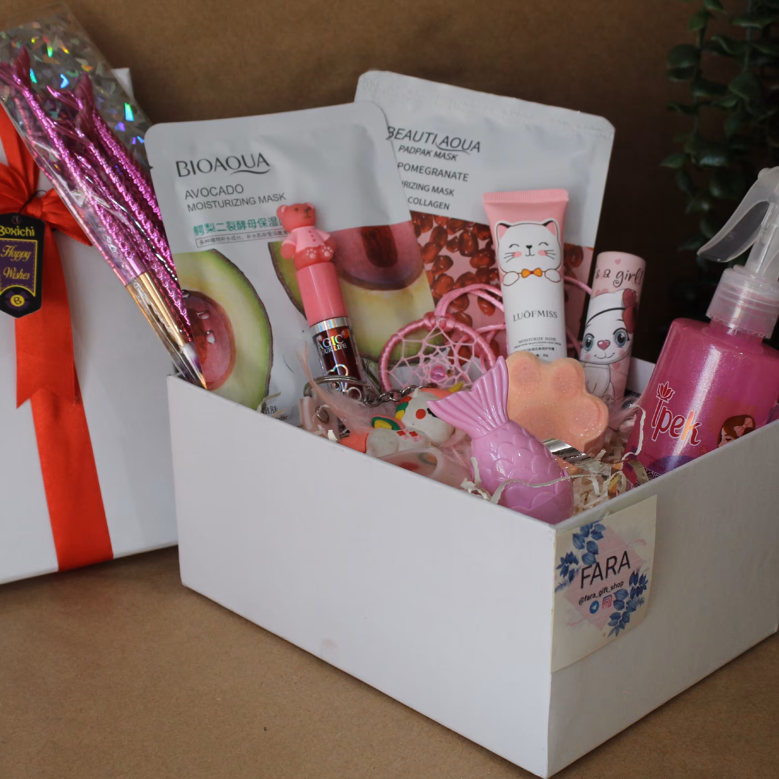 هدیه های جذاب و مناسب خانم ها 