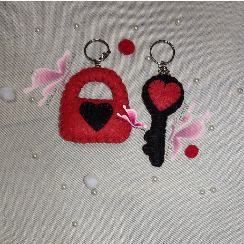 جا کلیدی نمدی و جا سوئیچی نمدی مدل قفل و کلید فانتزی و شیک(قیمت برای یک جفت)