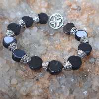 دستبند اونیکس پروانه ای دست ساز