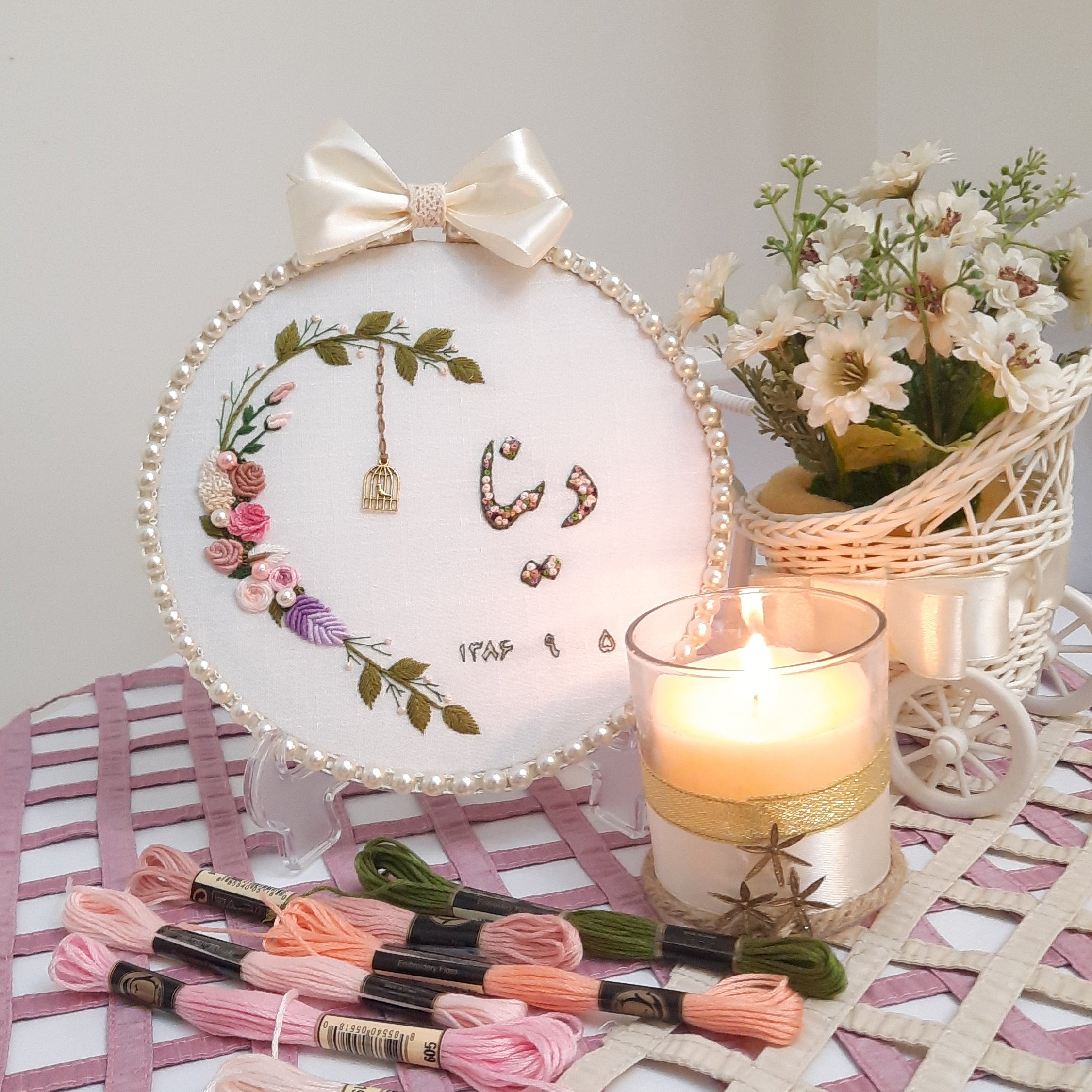 دیوارکوب گلدوزی طرح قلب