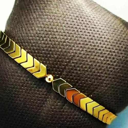 دستبند حدید طلایی