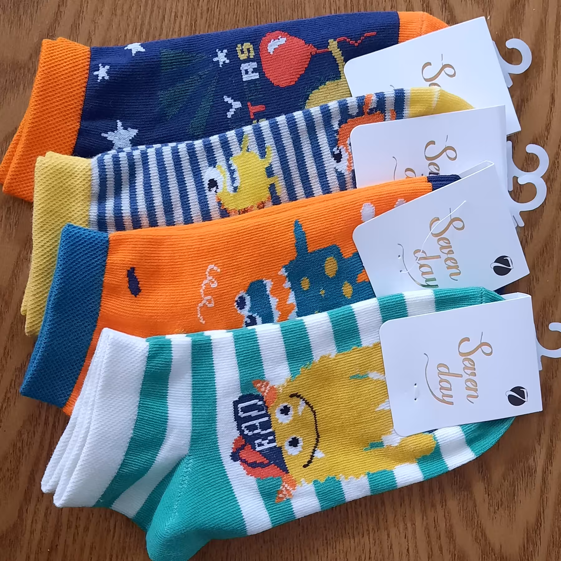 جوراب طرح دار پسرانه