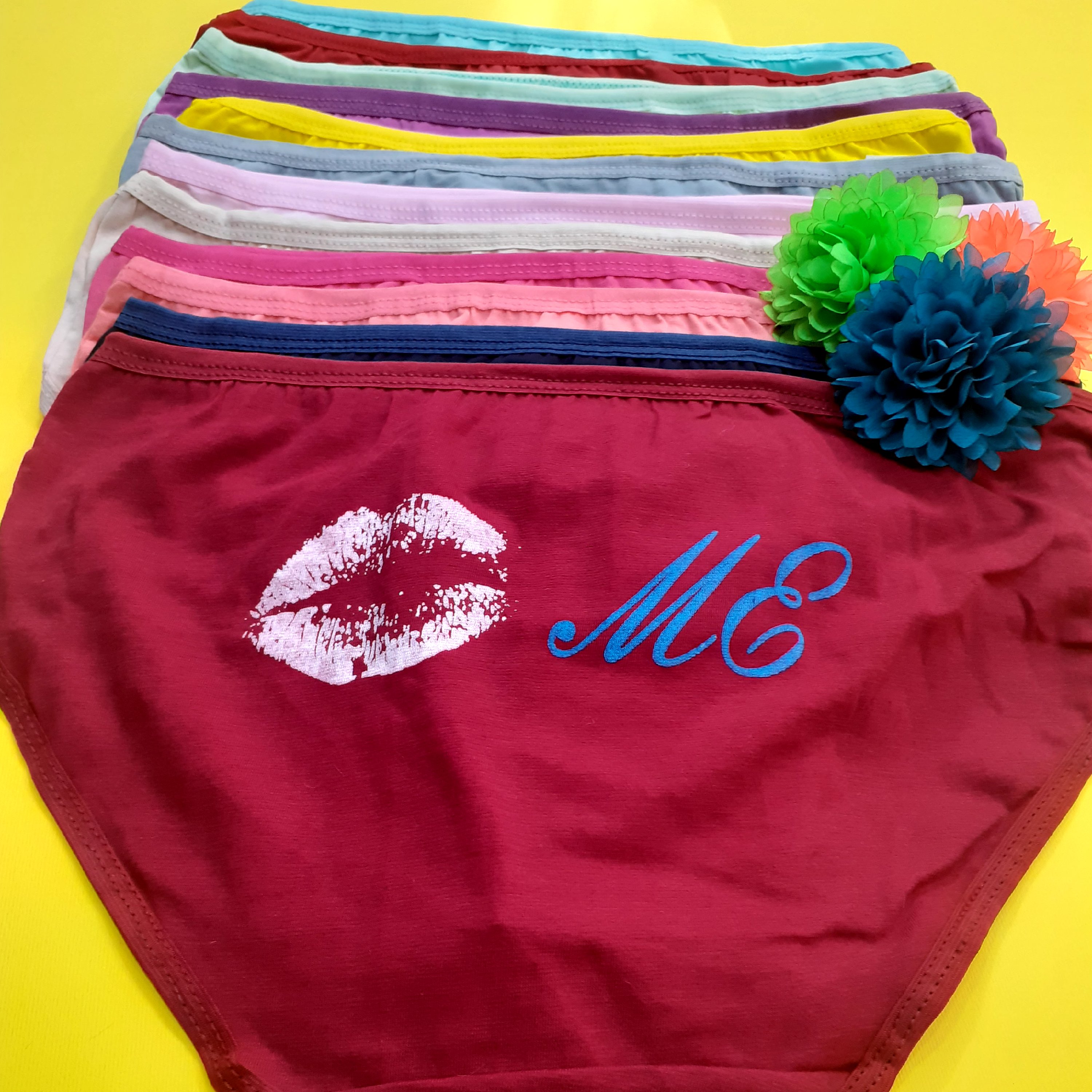 شورت زنانه طرح لب