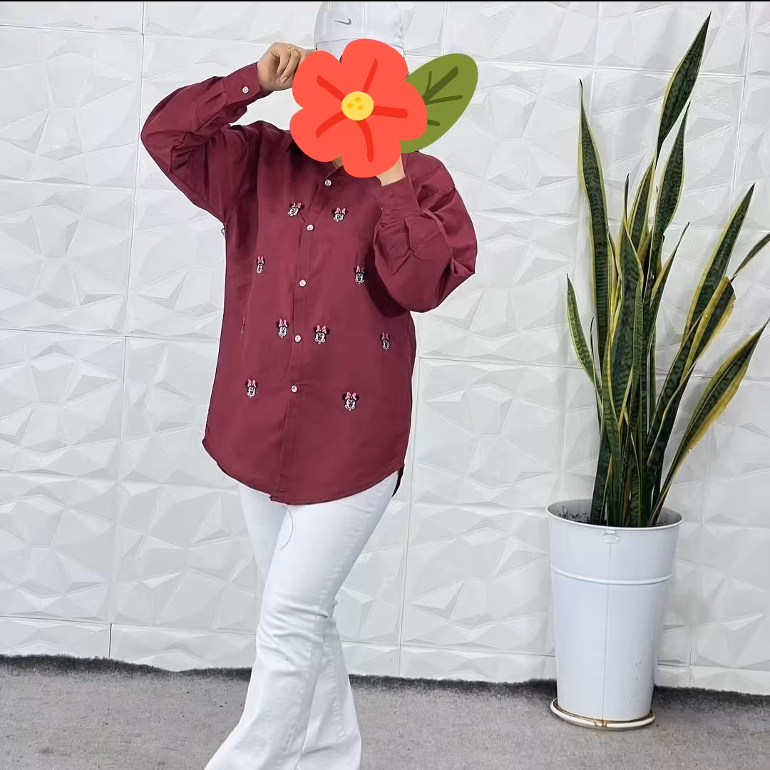 شومیز مانتویی 200257  فری سایز 38تا46قد حدود  80دورسینه 106رنگبندی زرشکی 