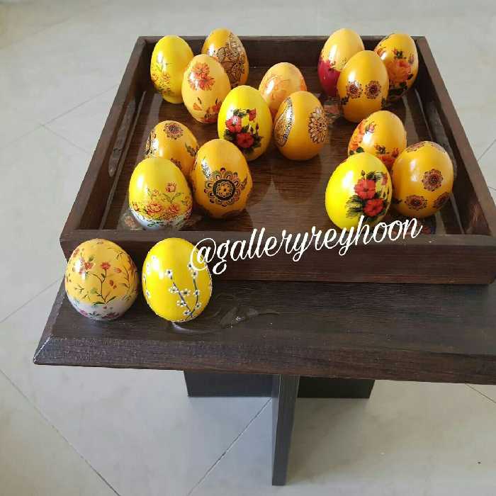 تخم مرغ سفالی با تم زرد