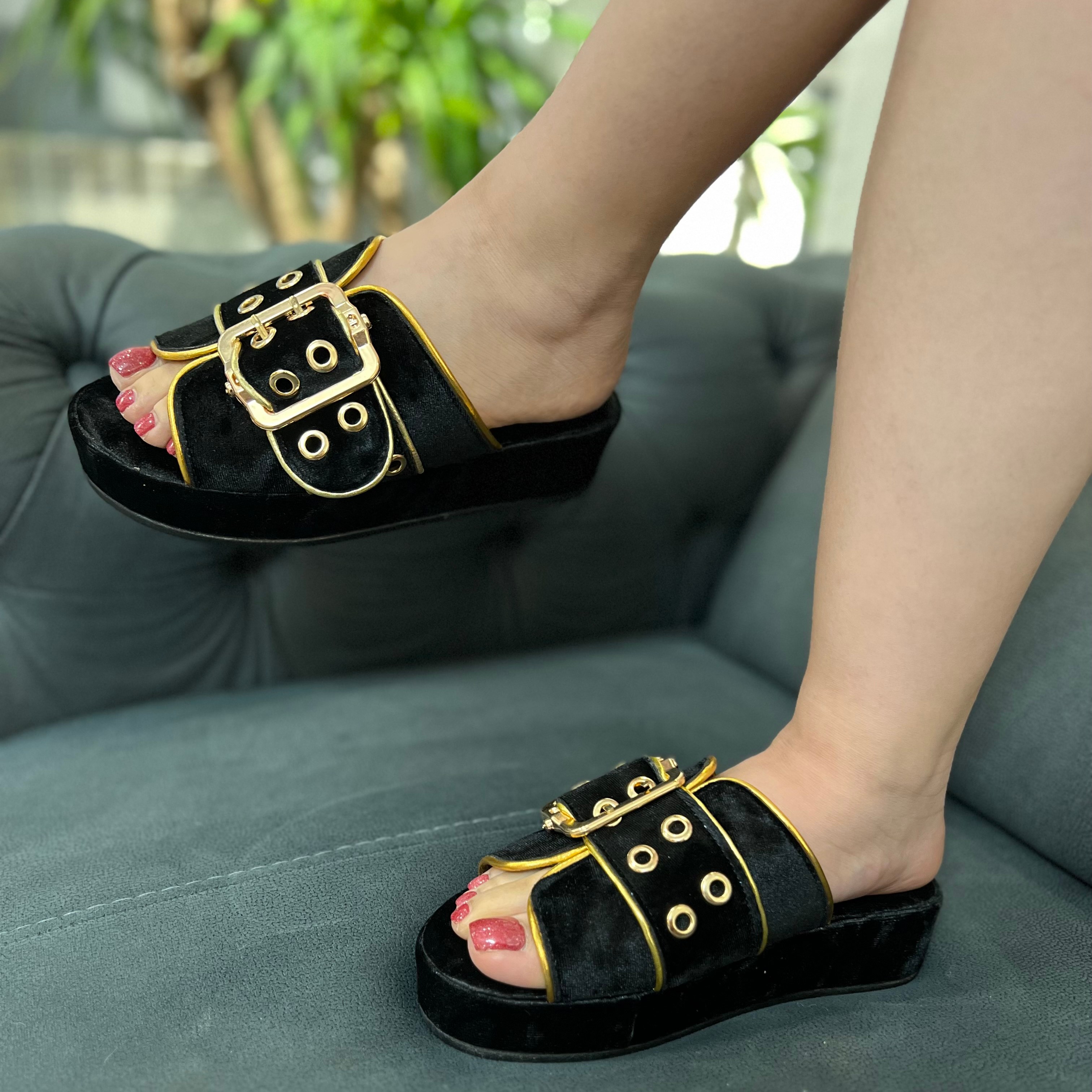 صندل کمربندی رنگ مشکی میکرو سویئت پتینه سایز 37-40