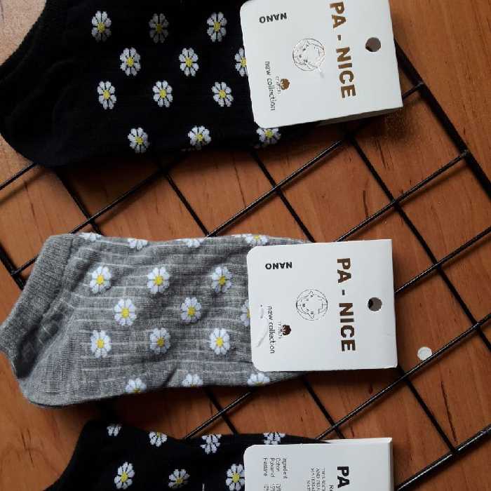 جوراب مچی نخی گل بابونه