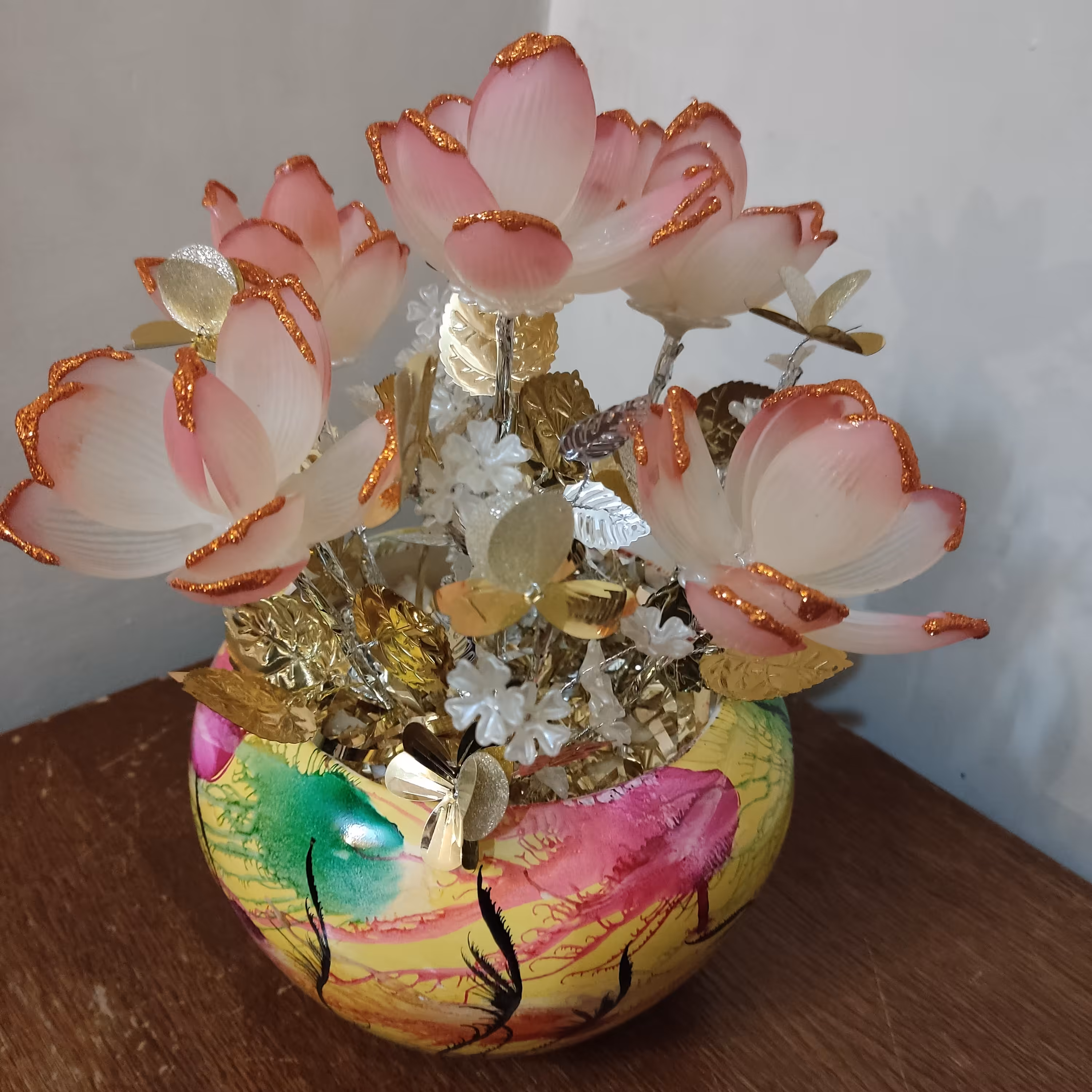 گل کریستال لاله رنگ گلبهی 