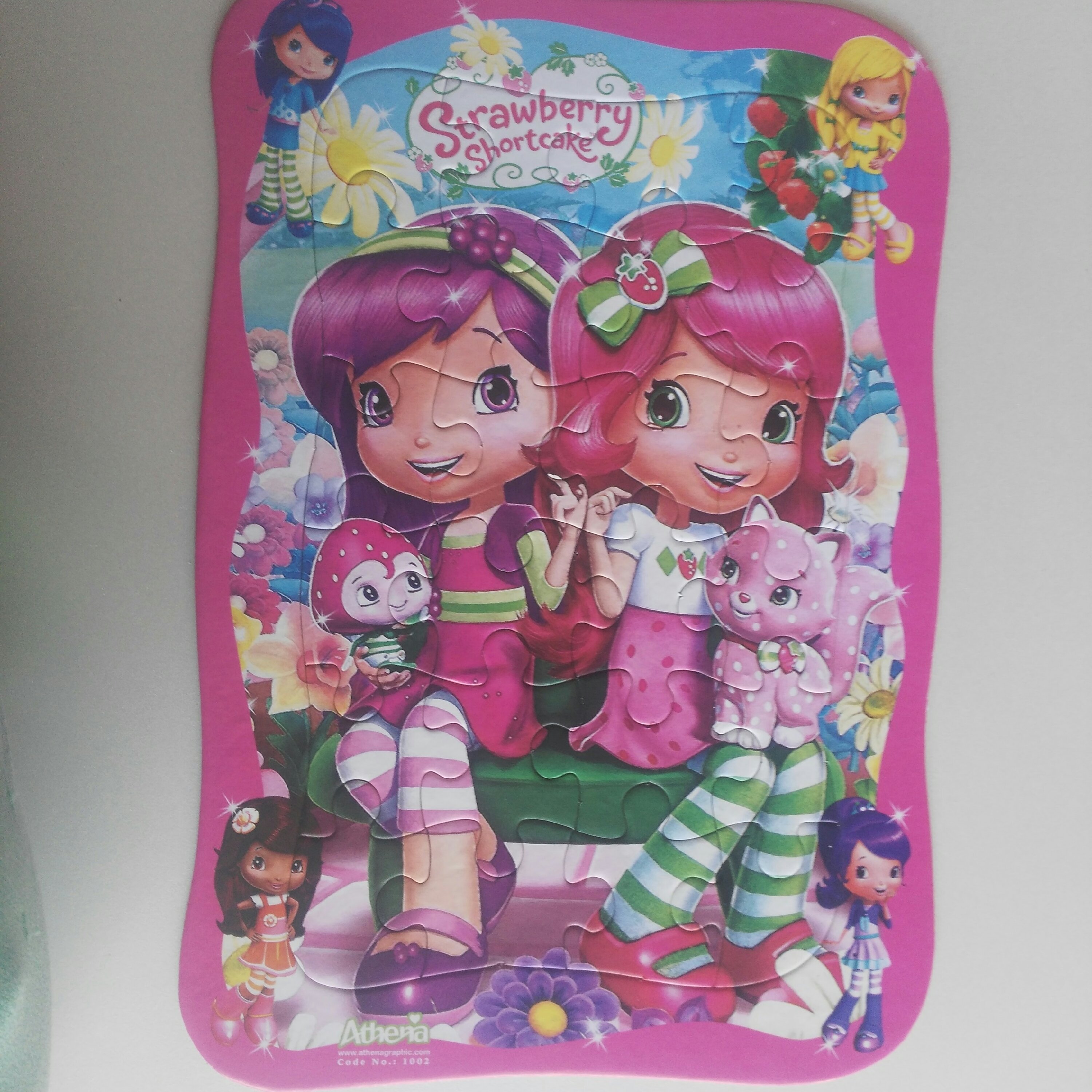 پازل پشت وایت بر د طرح دختر توت فرنگی