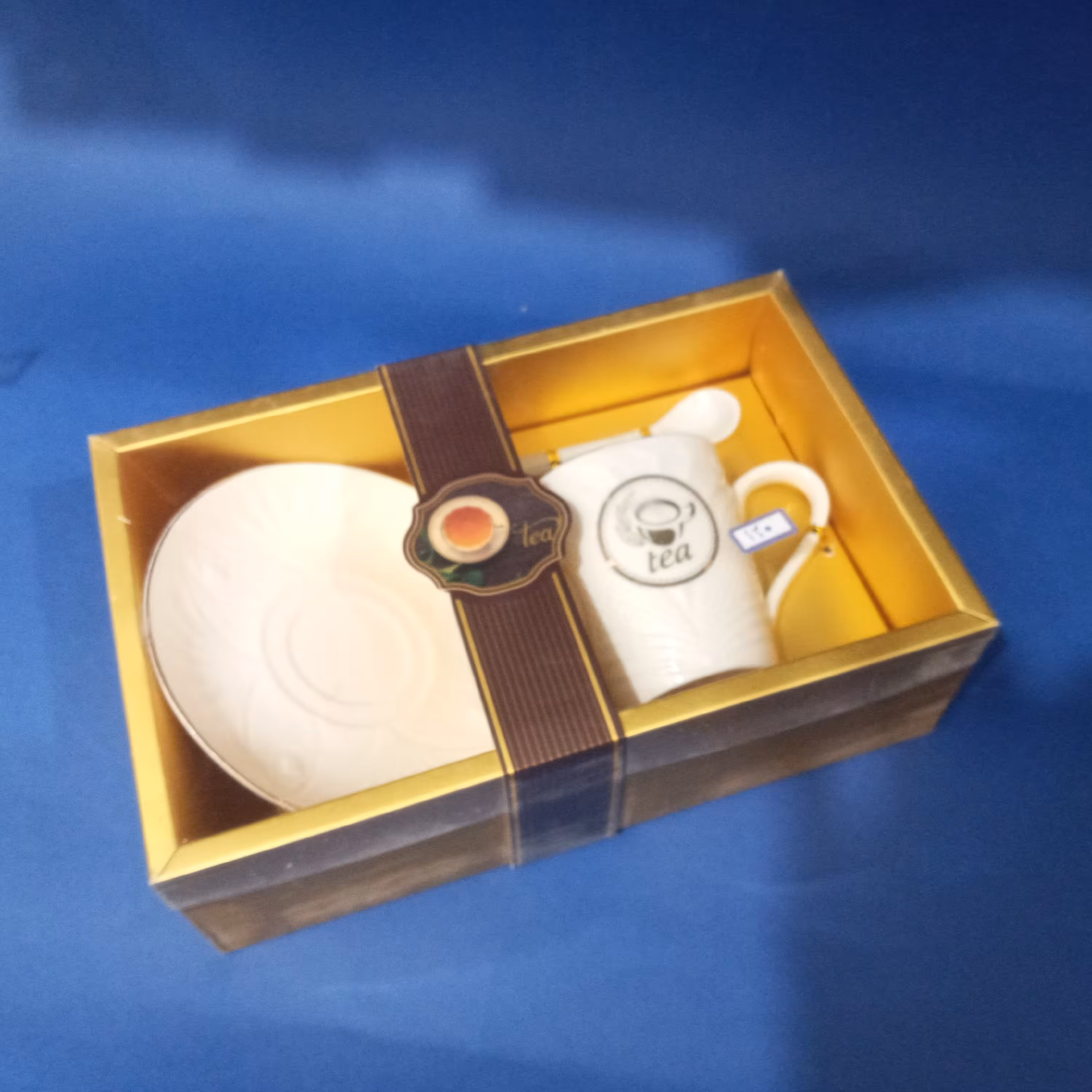 ست فنجون زیر و قاشق 