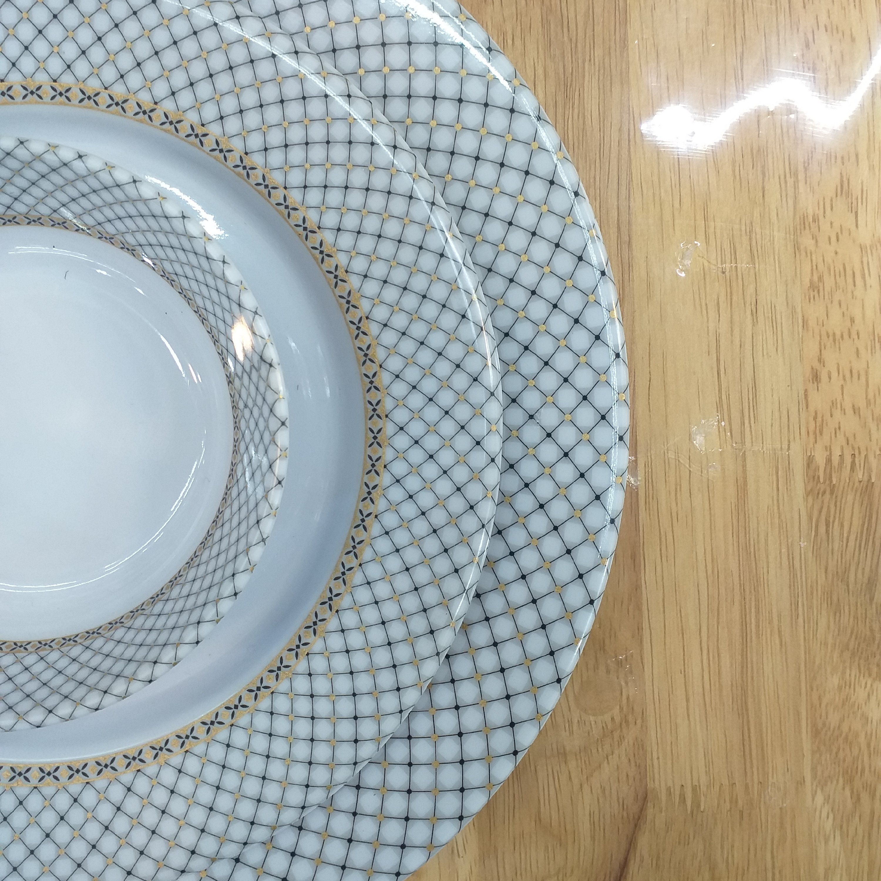 سرویس ملامین نشکن 26 پارچه طرح سیلور