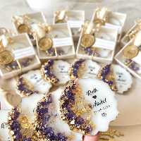 گیفت 5 سانتی استند 20 سانتی ارسال بصورت پس کرایه 