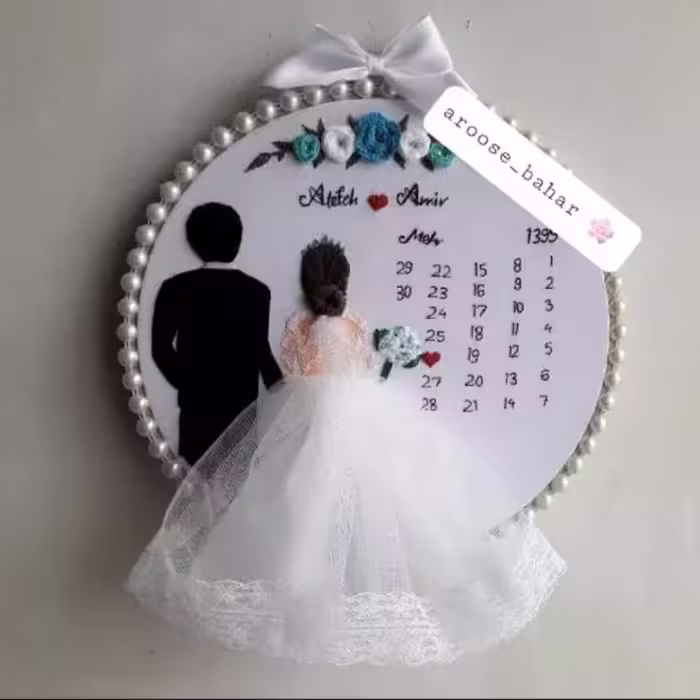 تابلو گلدوزی عروس و داماد 4