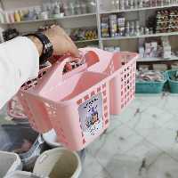 سبده نظم دهنده و همه کاره هومکت .در پنج رنگ متنوع