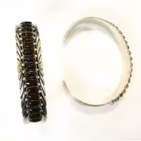 دستبند طلا روس. طرح نعلی. خاص و زیبا رنگ ثابت. (گالری ویداس )بدلیجات 