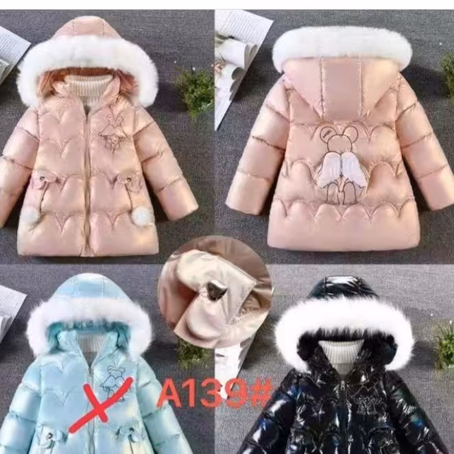 کاپشن دخترانه وارداتی  داخل خز گرم  فقط رنگ بنفش موجوده 