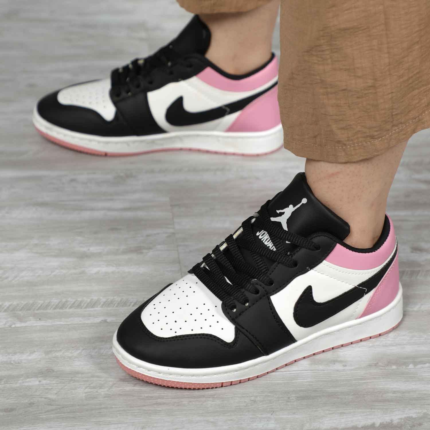 کتانی زنانه نایک جردن NIKE JORDAN ساق کوتاه صورتی مشکی اسپرت