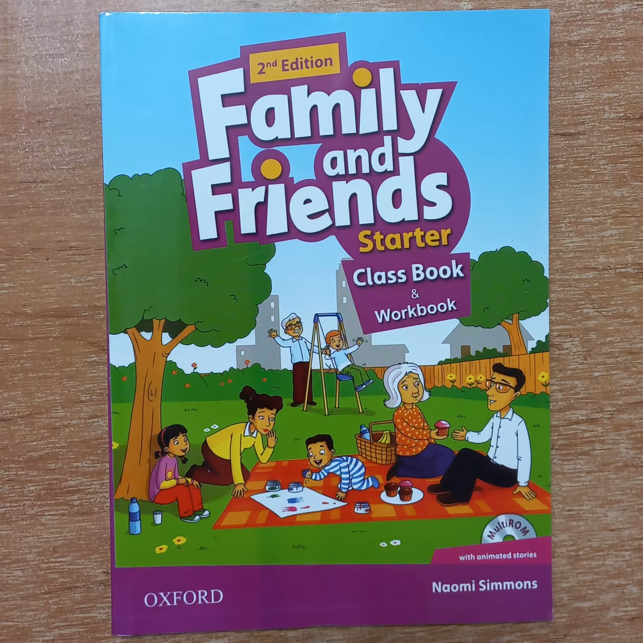 کتاب زبان فمیلی اند فرندز  استارتر Family and friends starter سایز وزیری به همراه کتاب کار