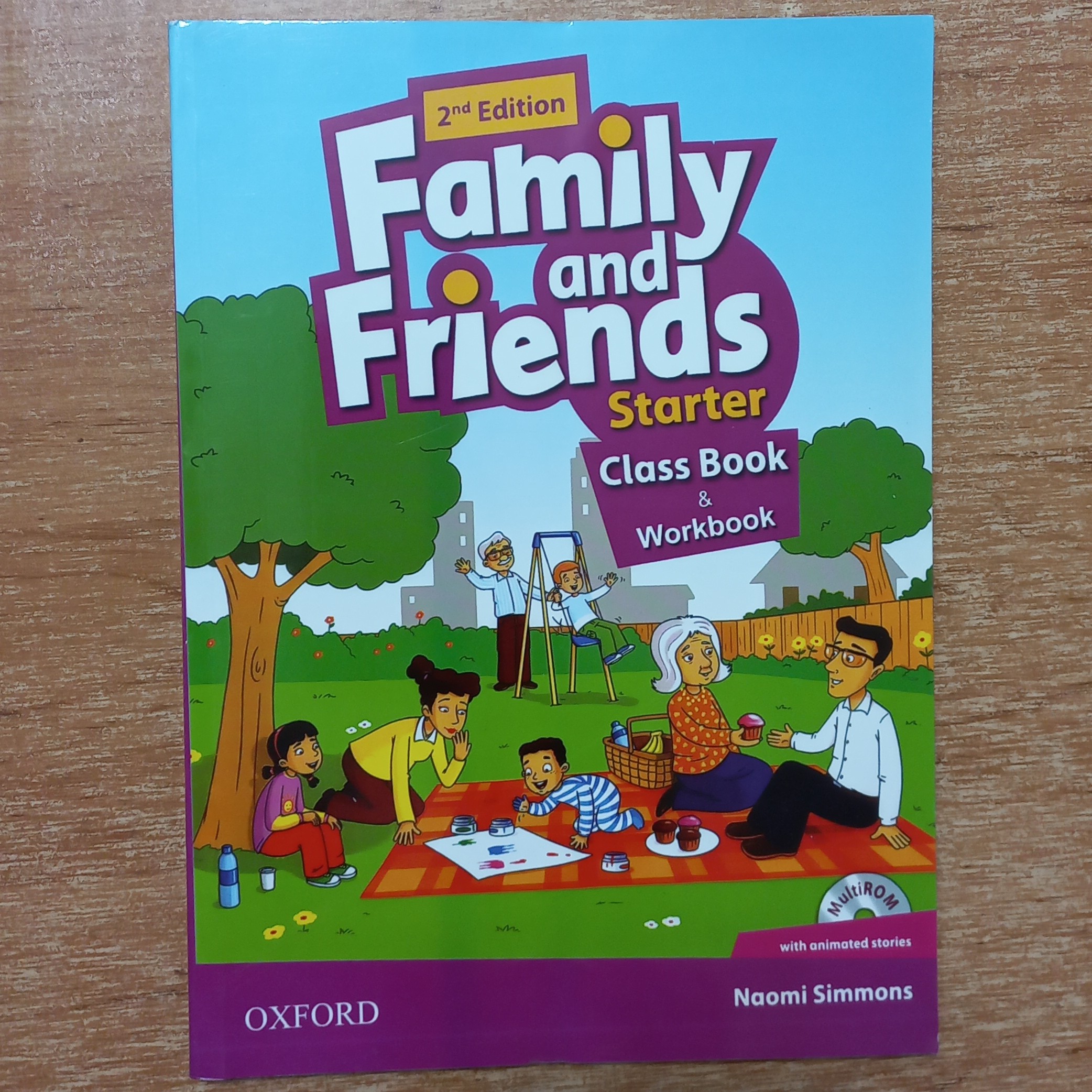 کتاب زبان فمیلی اند فرندز  استارتر Family and friends starter سایز وزیری به همراه کتاب کار