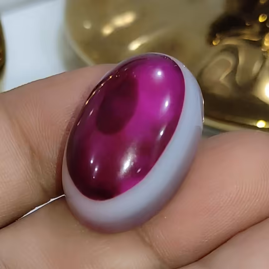 نگین عقیق باباقوری کلاه دار 