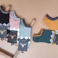 جوراب زیرقوزکی طرح اسکاجی 