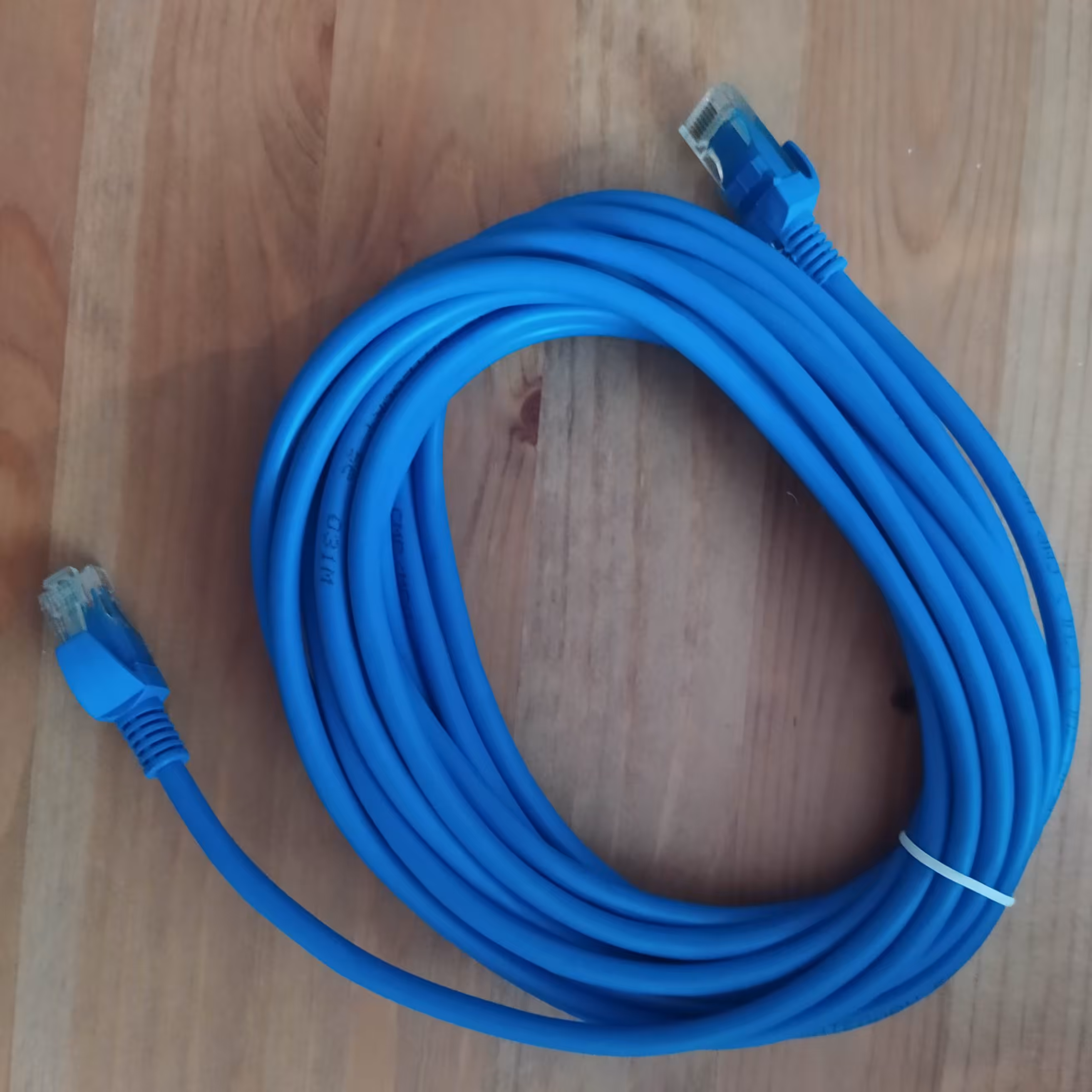کابل شبکه cat5e سه متری