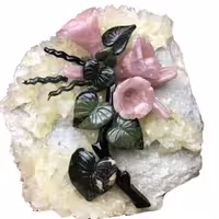 دکوری زیبای گل نیلوفر بر روی کلسیت