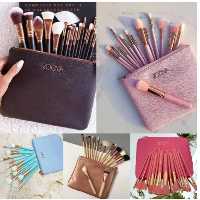 ست براش 15 عددی کامل زووا Zoeva همراه با کیف چرمی در 5رنگ مختلف  Complete set of 15 Zoeva brushes with leather bag