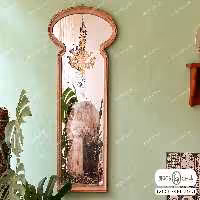قاب آینه چوبی همراه با آینه آنتیک طرح دار