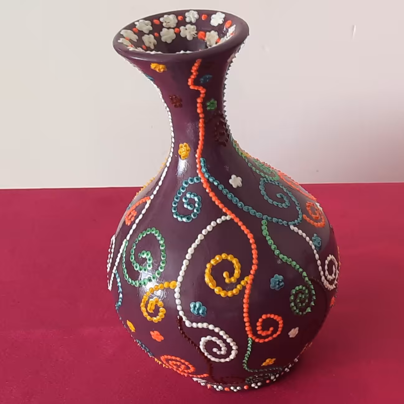 گلدان های سفالی بزرگ