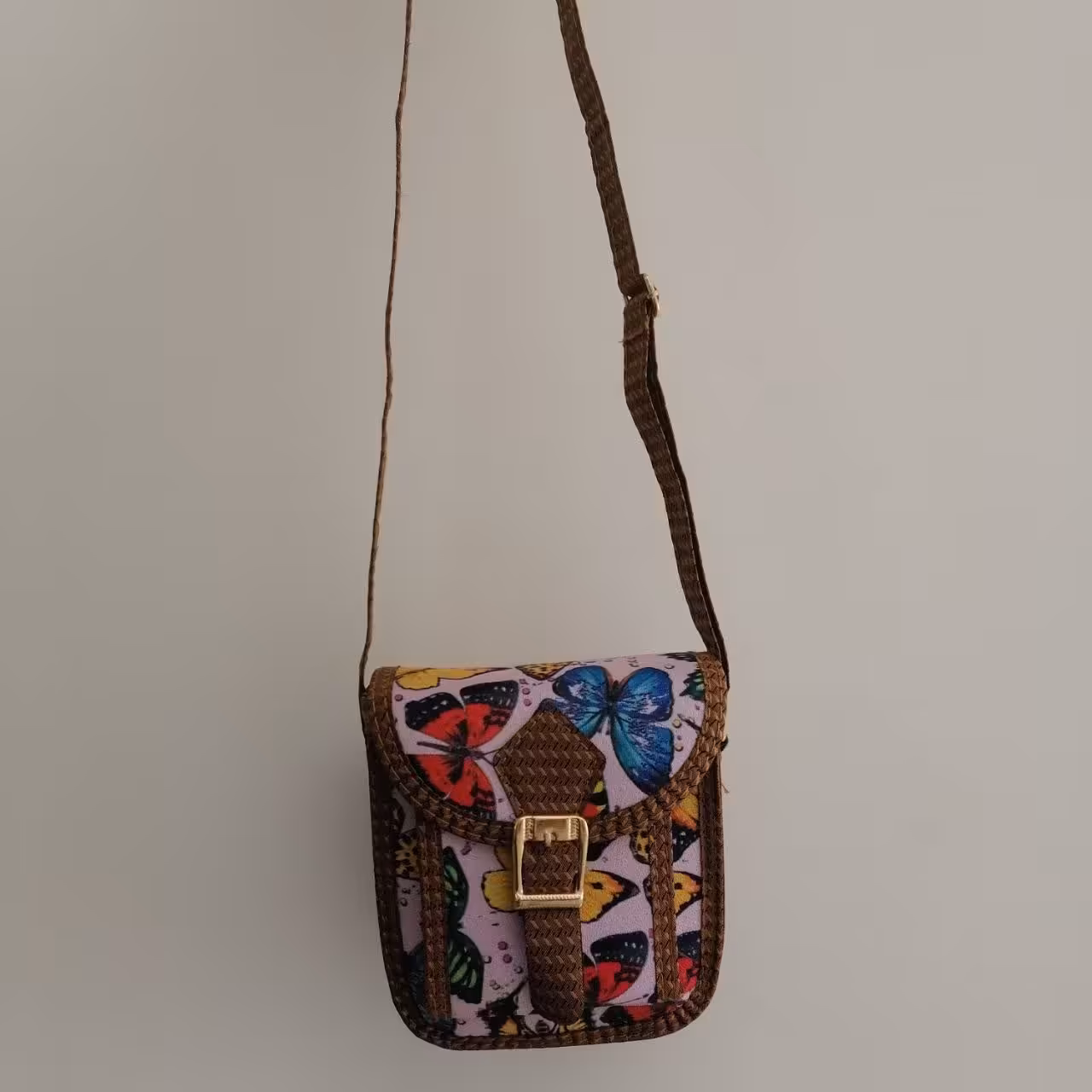 کیف دخترانه رو دوشی-با بند وقفل مگنتی