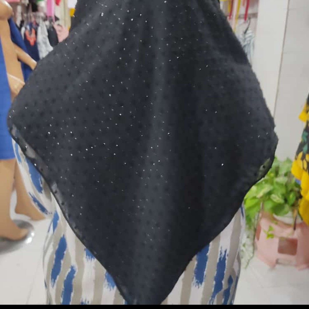 روسری اشکی نگینی