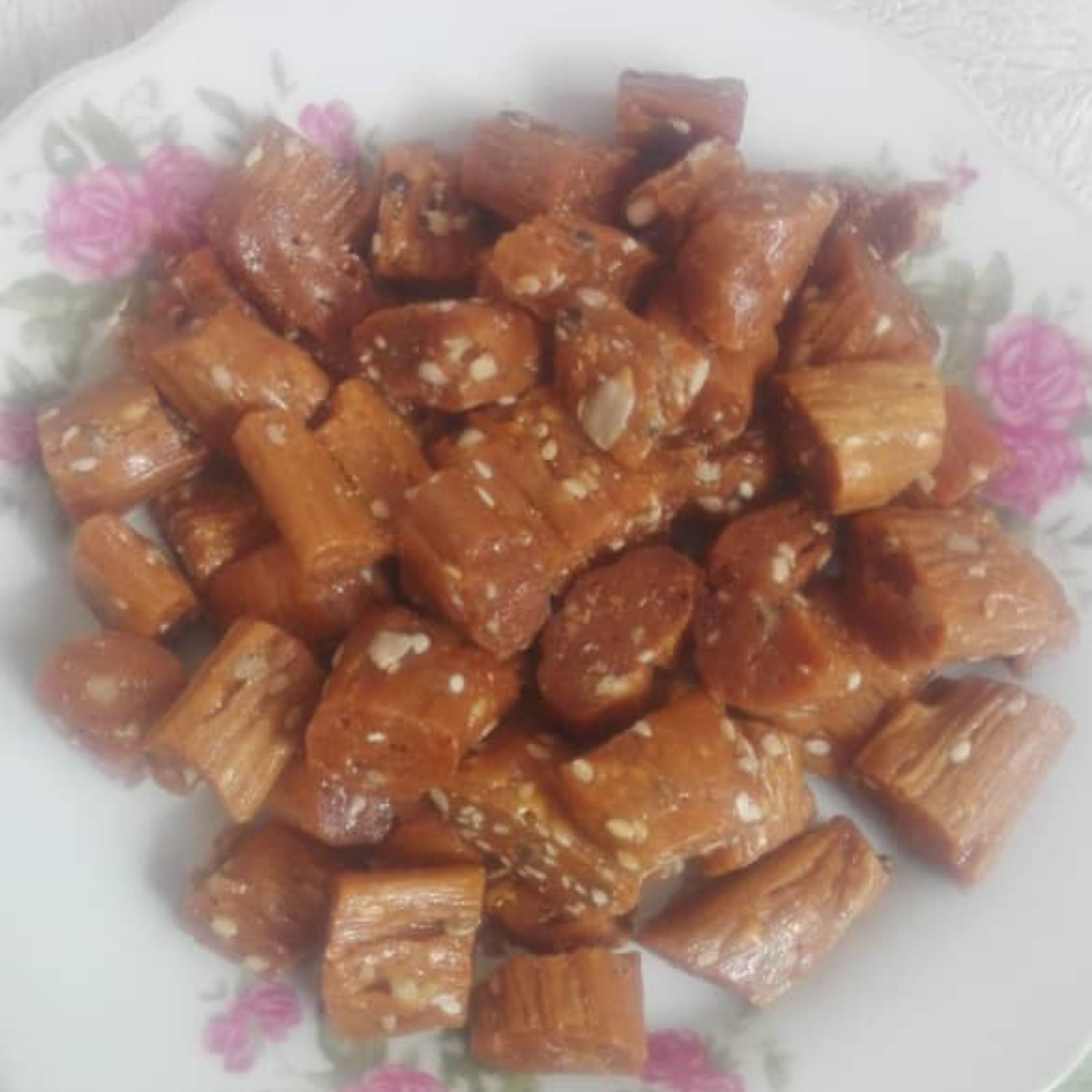 چیکو (لذیذ ترین و مقوی ترین شکلات )سوغات سنگسر 