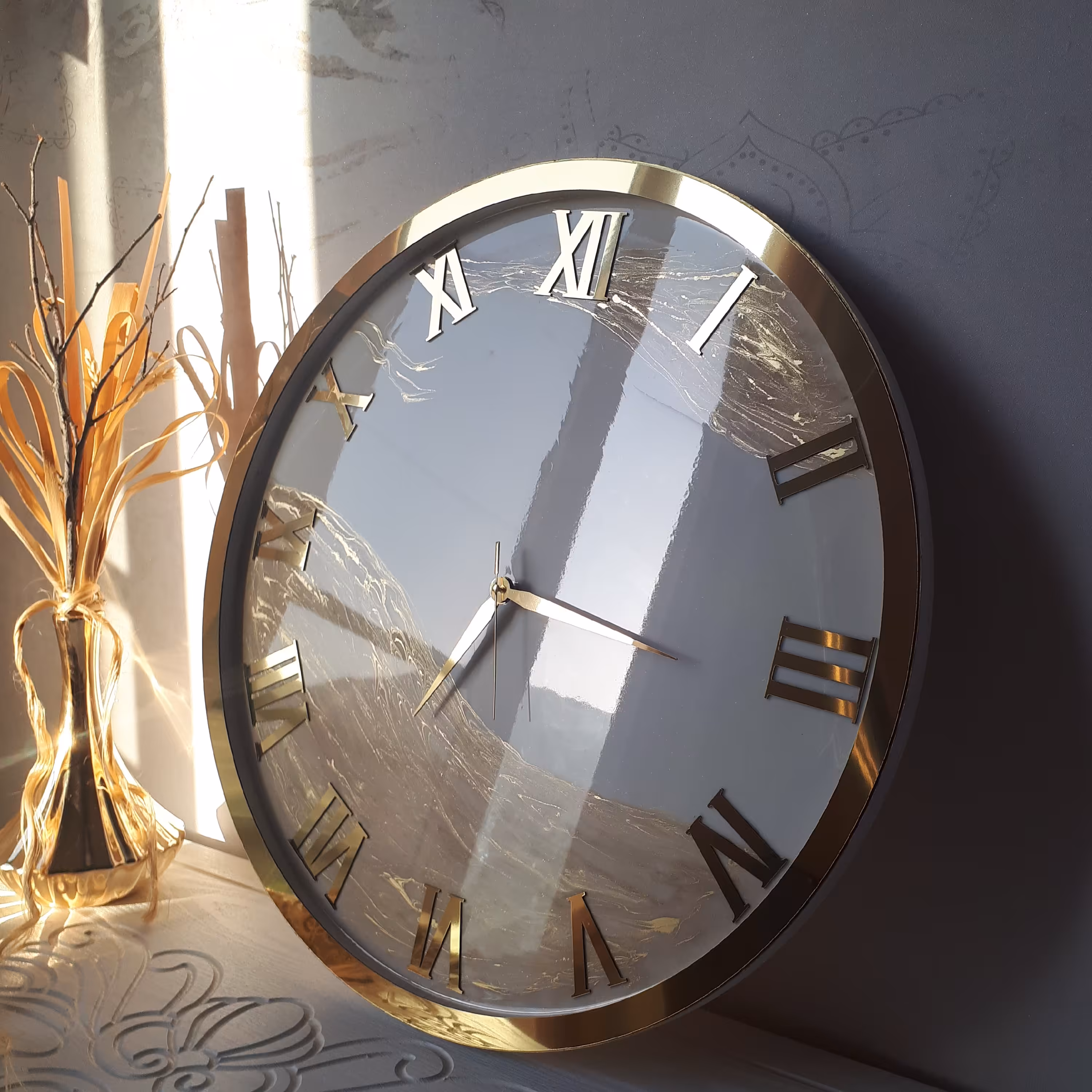 ساعت دیواری طرح روسی ساده  قطر 60 (پس کرایه)