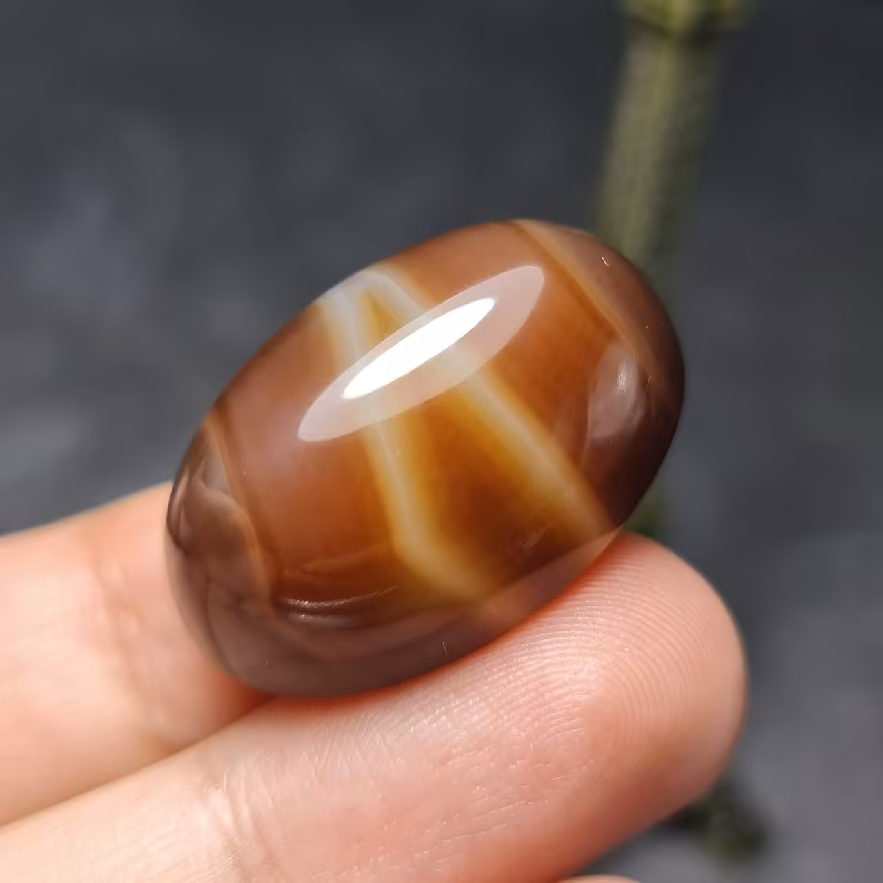  نگین درشت سنگ عقیق سلیمانی خاص اصل معدنی 
کد  28191