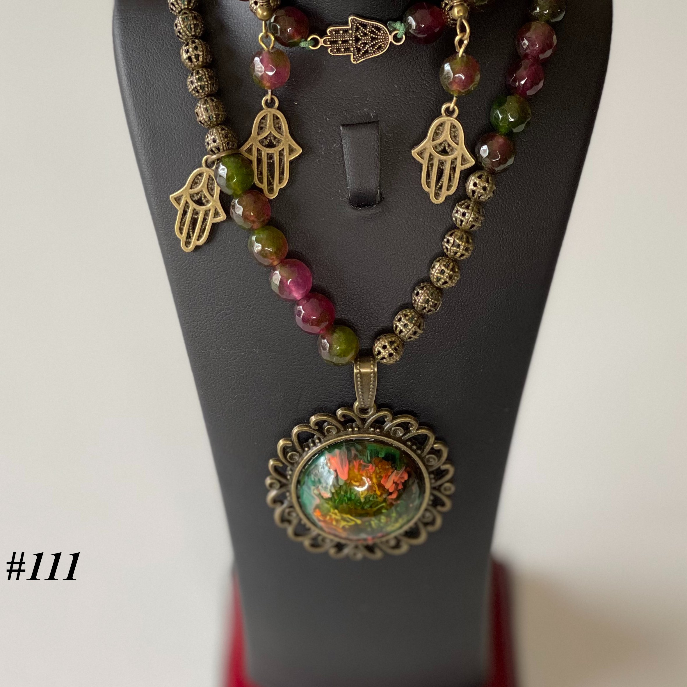 زیورآلات سنگ و رزین ست چشم نواز باغ هندوانه با سنگ عقیق