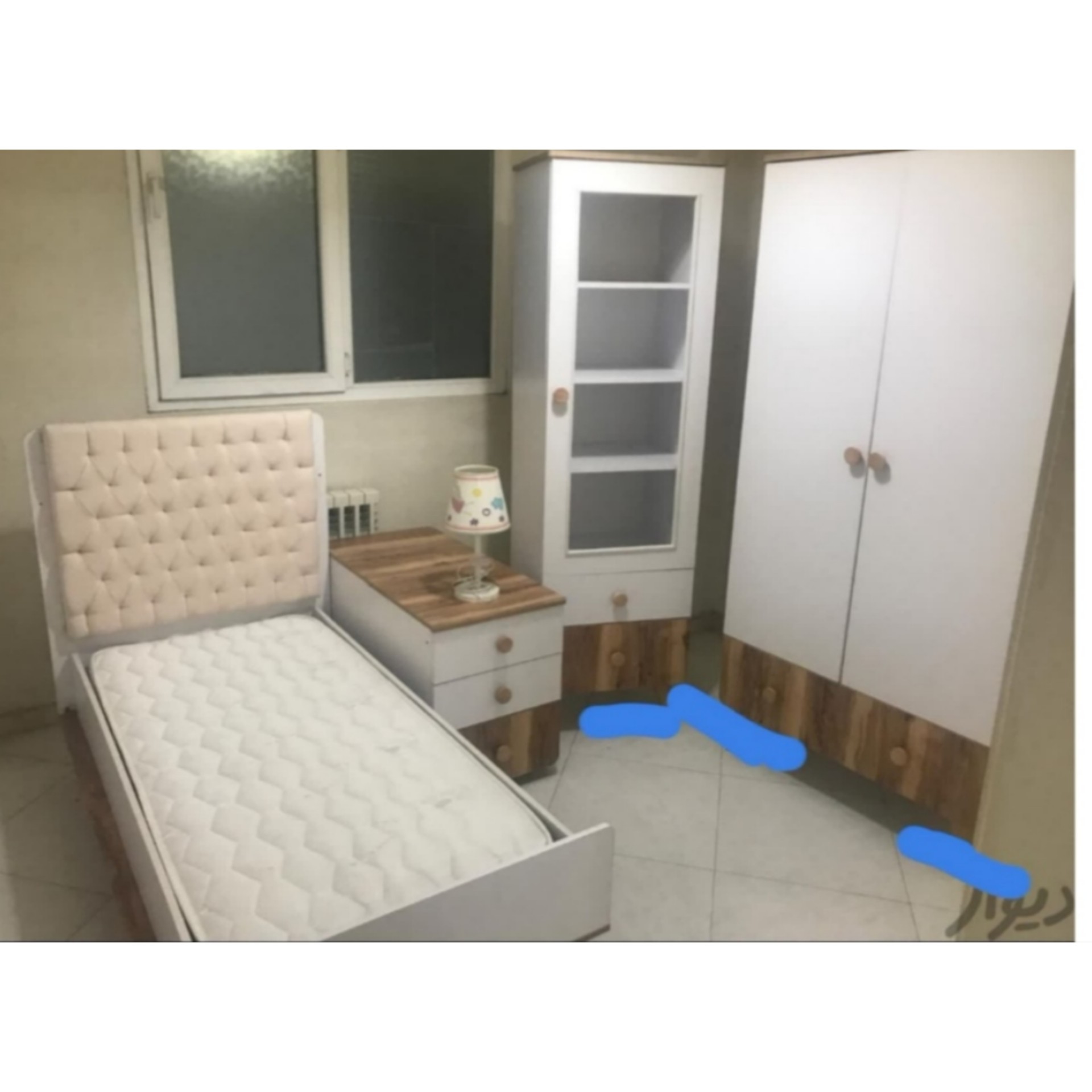 سرویس  چهار  تیکه نوجوان 