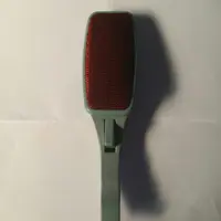 پرزگیر لباس و مبلمان ( دارای دکمه چرخشی )