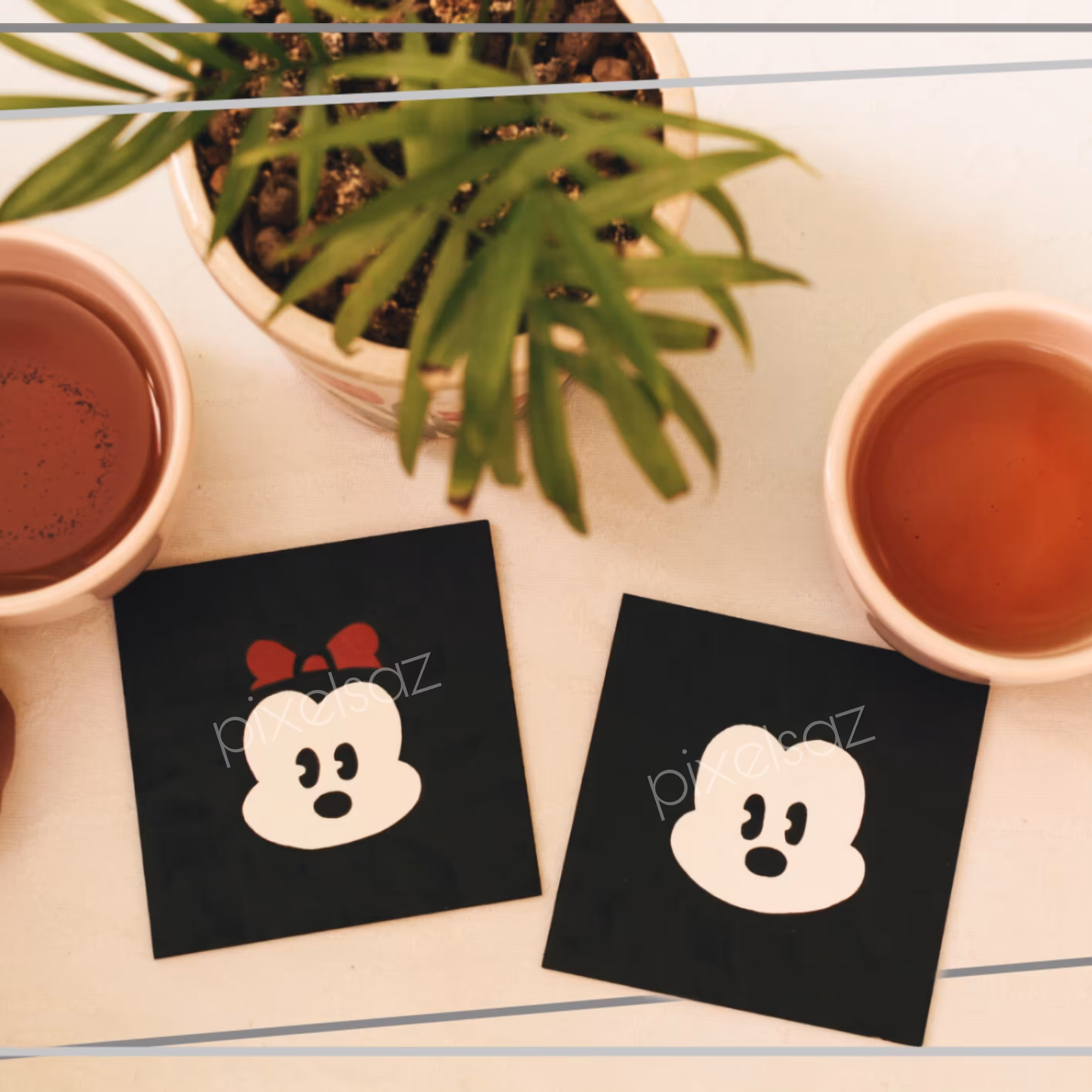 زیرلیوانی ست طرح میکی موس پیکسل ساز/جنس چوب و نقاشی شده/ضدآب/سایز8×8