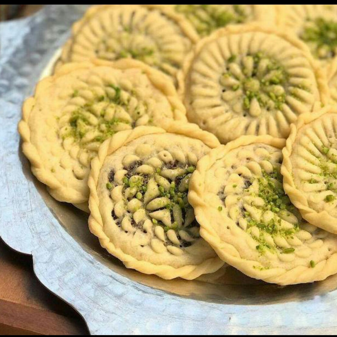 کلمپه خانگی گردویی سنتی کرمان درجه 1 در بسته بندی 1 کیلو گرمی