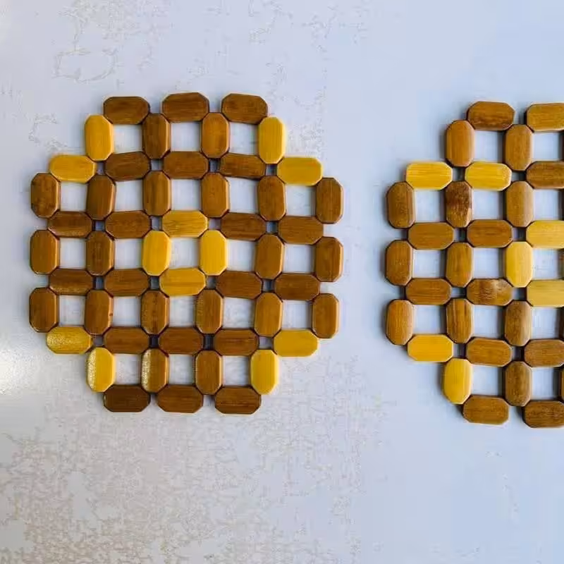 زیر قابلمه چوبی