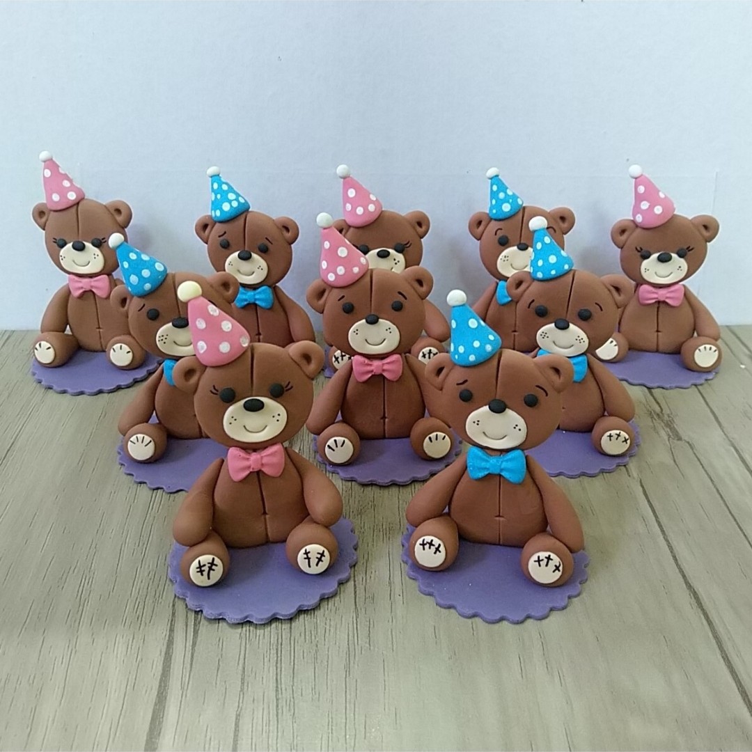 تاپر خرس فوندانتی ویژه تزئین کیک و دسر  و کاپ کیک .ارتفاع 10سانت 