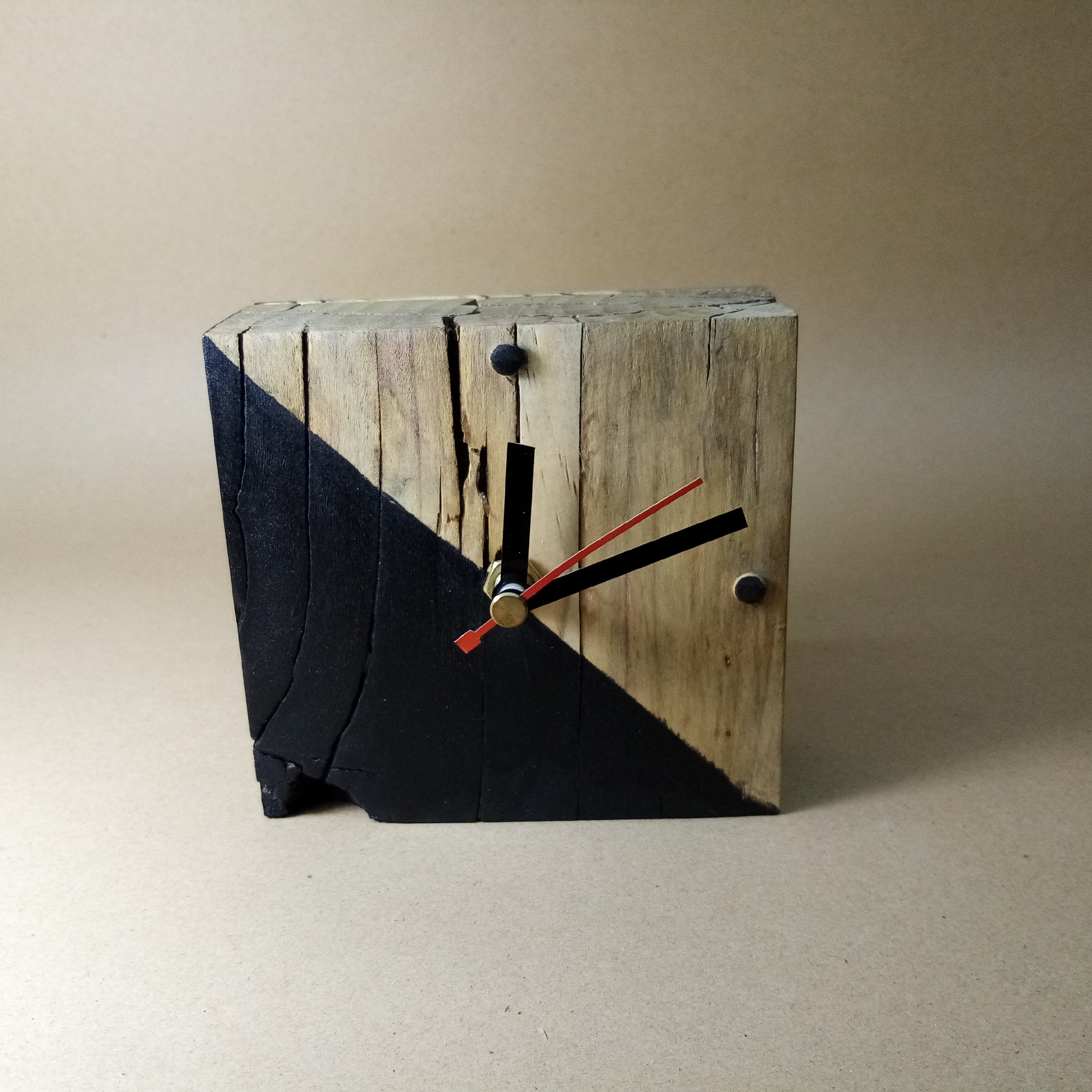 ساعت رومیزی