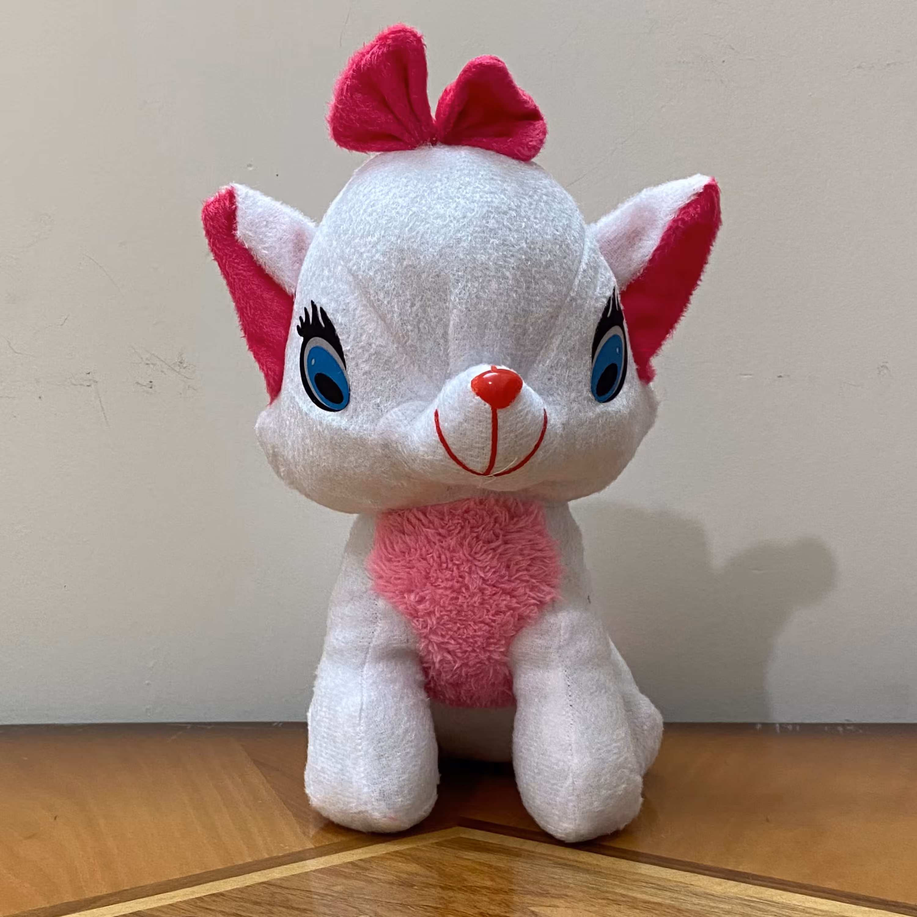 عروسک گربه( چشم گربه ای)