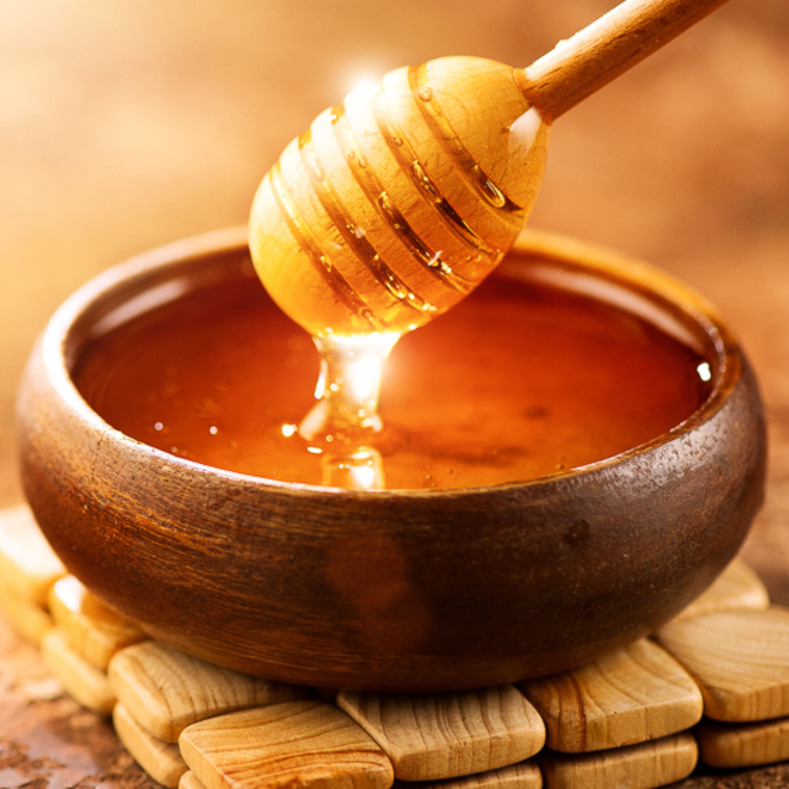 عسل  صاف بدون موم در بسته بندی یک کیلویی
