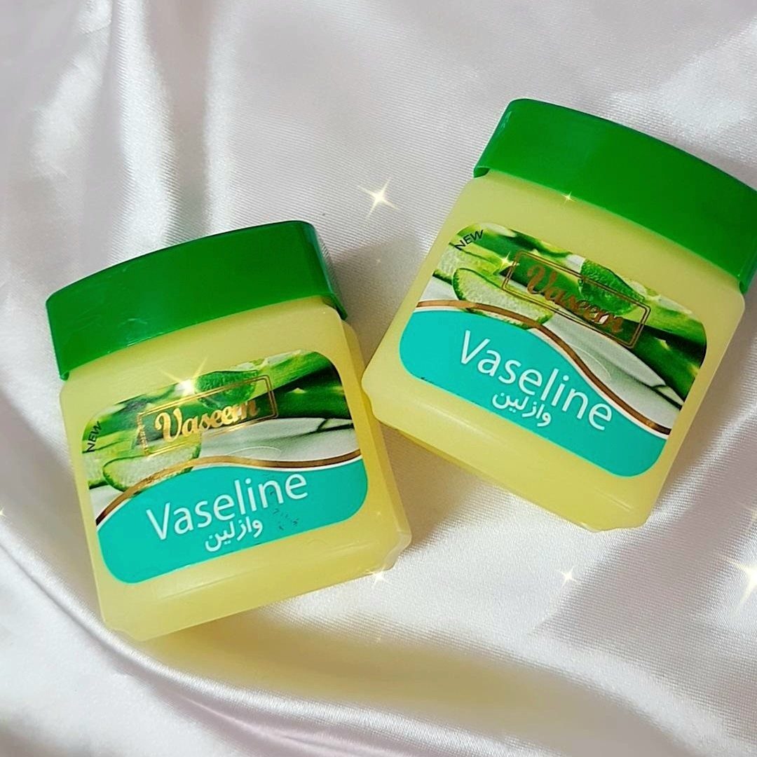 وازلین آلوئه ورا برای دست و صورت
