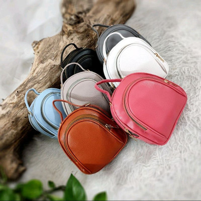کیف اسپرت دستی ودوشی مدل بیضی سه زیپ